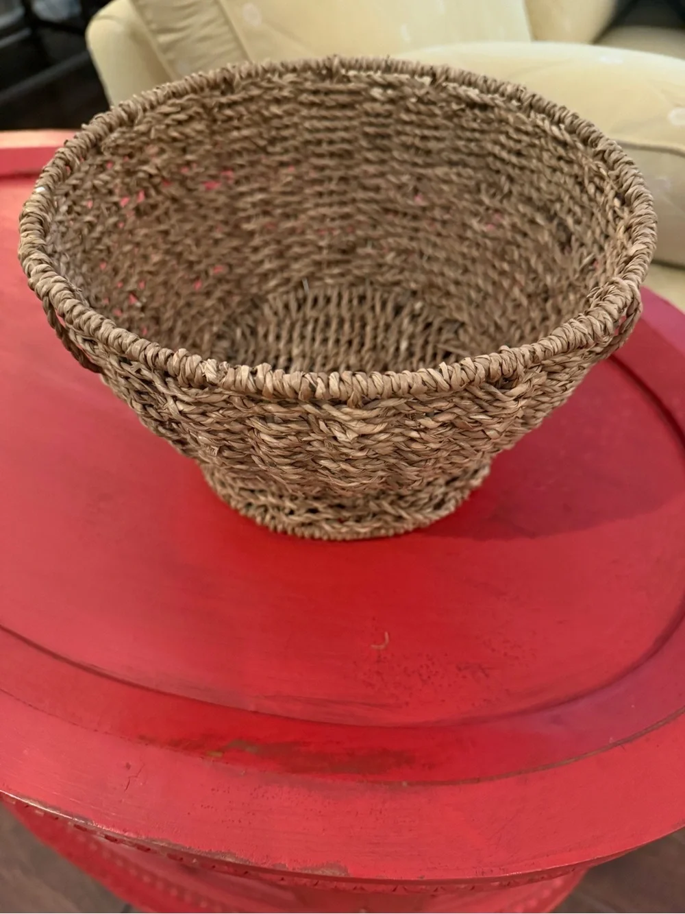 Set of 3️⃣ Baskets - 2️⃣ Natural Seagrass & 1️⃣ Gold-Tone Metal